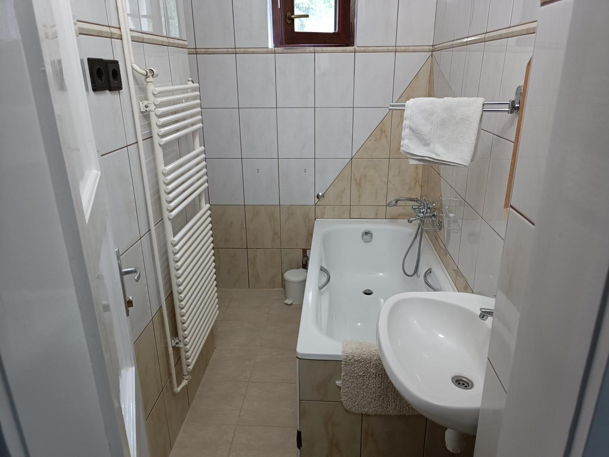Hethazpuszta Erdeszlak Hotel Isztimér Exterior foto